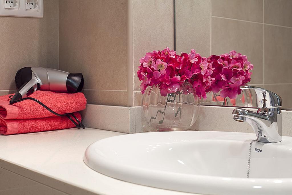 Charmsuites Paralel Barselona Oda fotoğraf