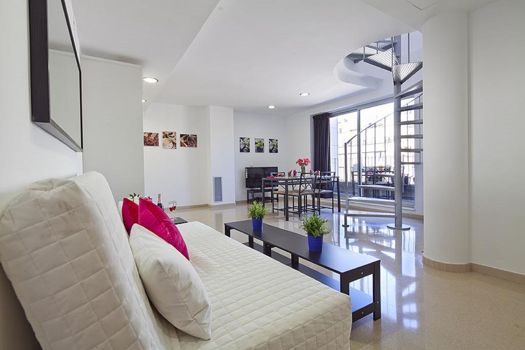 Charmsuites Paralel Barselona Oda fotoğraf